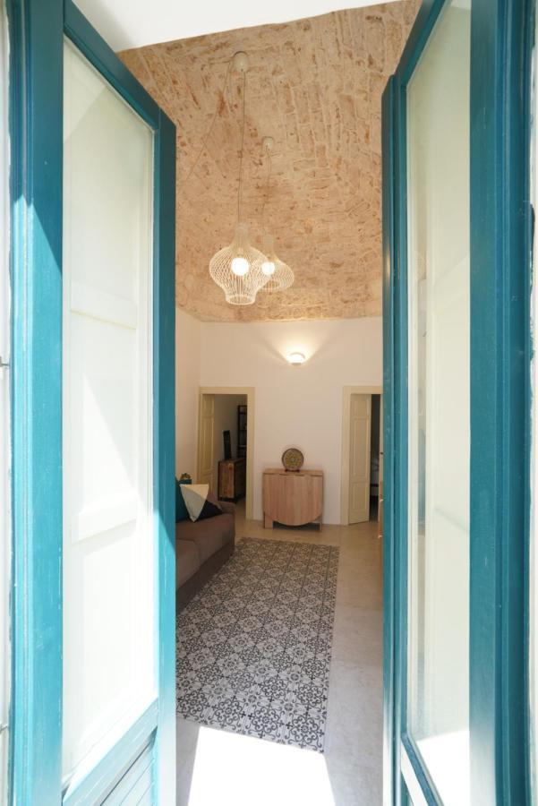 Domus Lapis - Con Terrazza Panoramica Villa ออสตูนี ภายนอก รูปภาพ