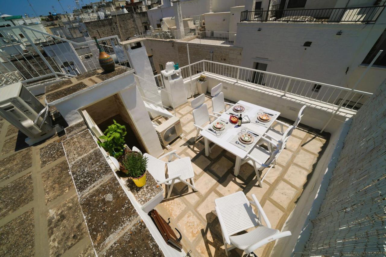 Domus Lapis - Con Terrazza Panoramica Villa ออสตูนี ภายนอก รูปภาพ
